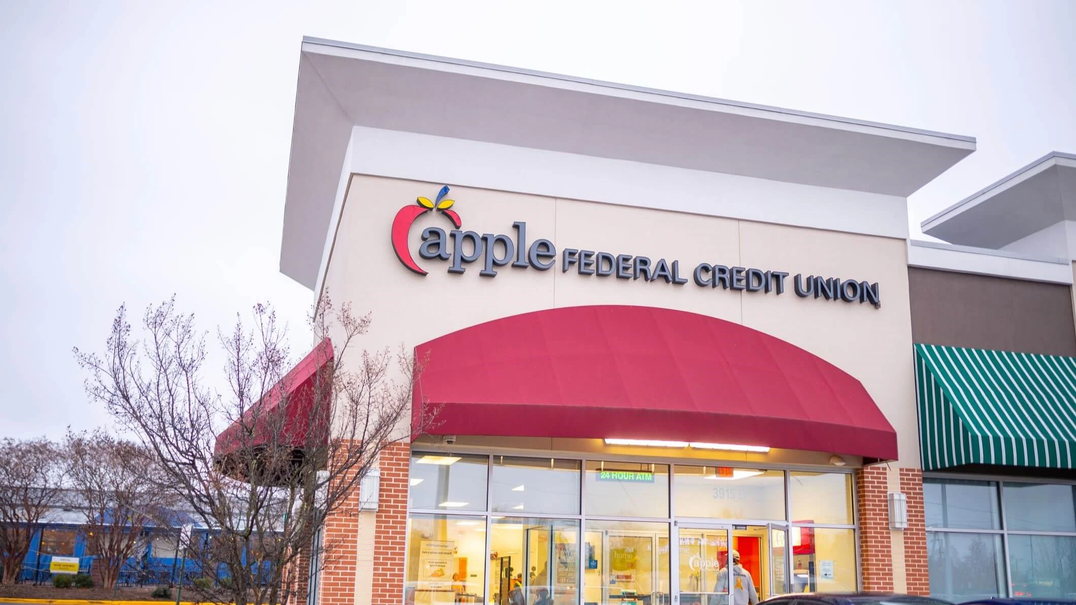 AFCU Chantilly branch exterior image