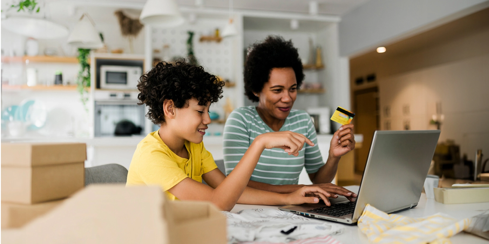 Benefits of Apple FCU's eXtras Student Checking Account